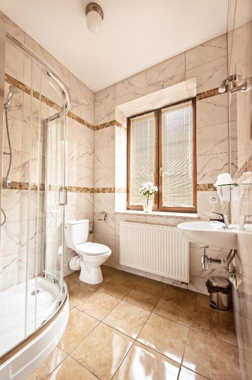 Hotel Willa Adriana Плоцк Екстериор снимка