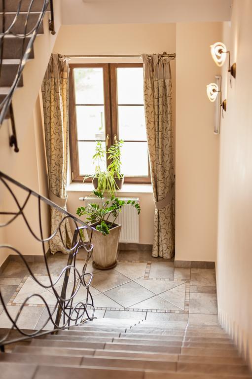 Hotel Willa Adriana Плоцк Екстериор снимка