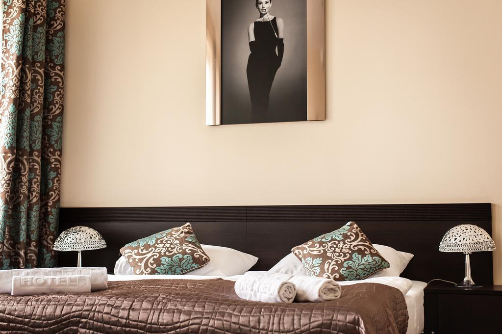 Hotel Willa Adriana Плоцк Стая снимка