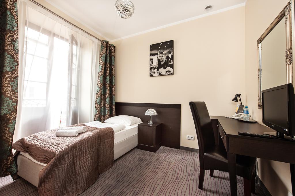 Hotel Willa Adriana Плоцк Стая снимка