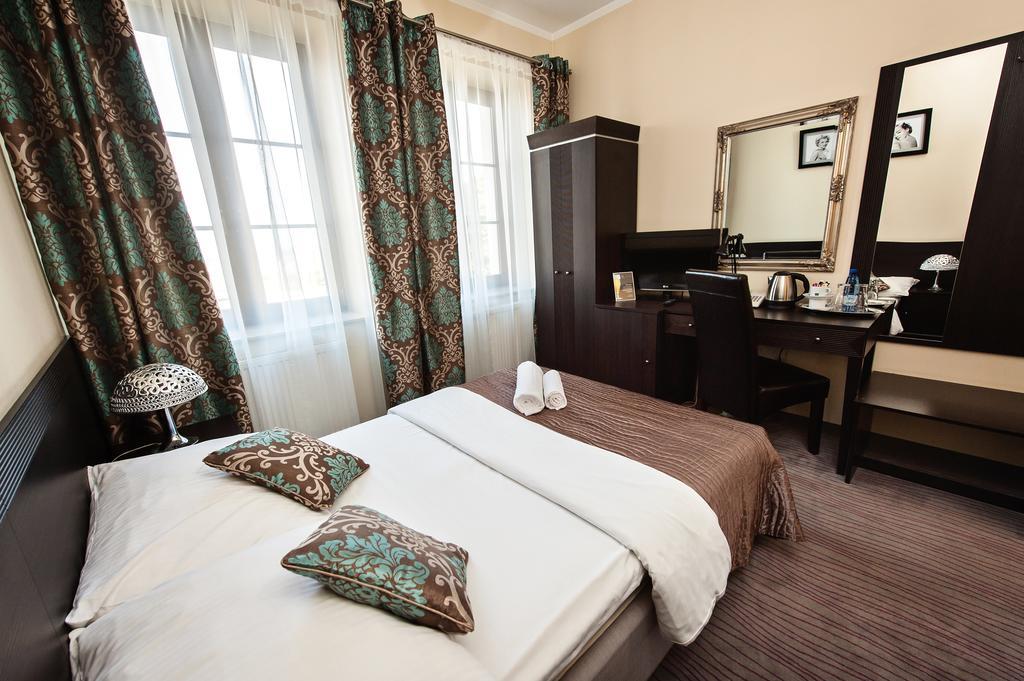 Hotel Willa Adriana Плоцк Стая снимка
